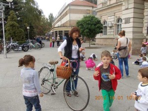 delimo bedževe prolaznicima