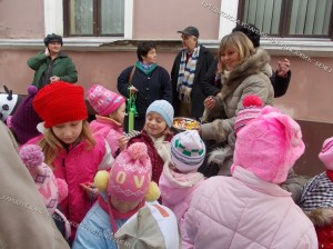 ukrašavanje jelke 4