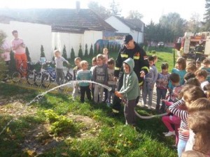 22685095_10215385920104517_1282055498_n