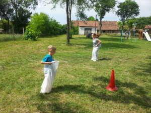 34049717_2071248383154825_805896827218952192_n